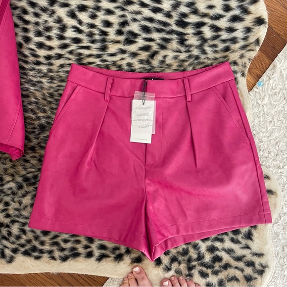 NWT Revolve x 7 For All Mankind Hot Pink Leather Short Set - Picture 2 of 3